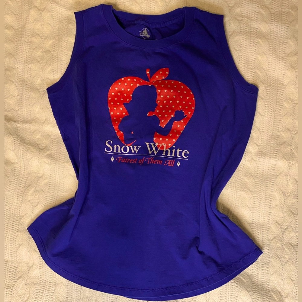 Disney Medium Snow White tank